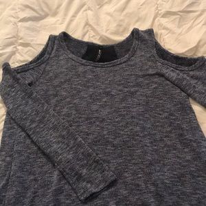 Navy cold shoulder light weight top w/unique back